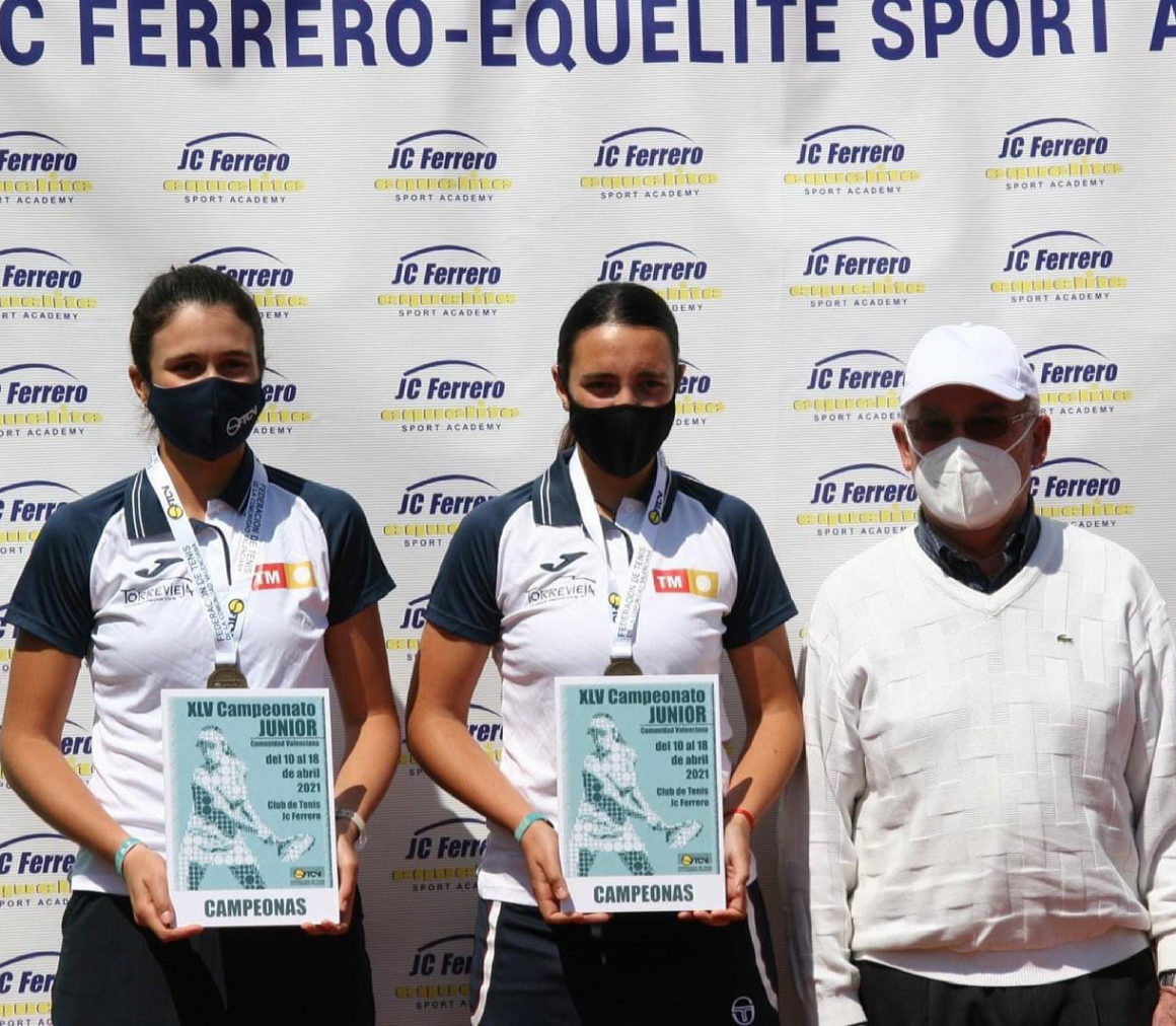 Emma Moratalla y Marí Ángeles Ortega se han consagrado campeonas del torneo junior de tenis de la Comunidad Valenciana.🥇