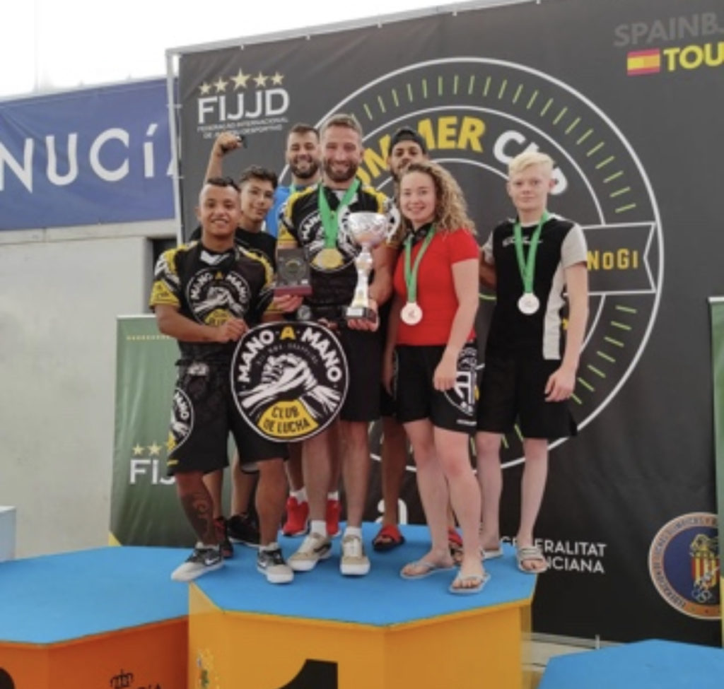 🏆Estupendos resultados de club MANO A MANO en la competición Summer CUP en La Nucía.