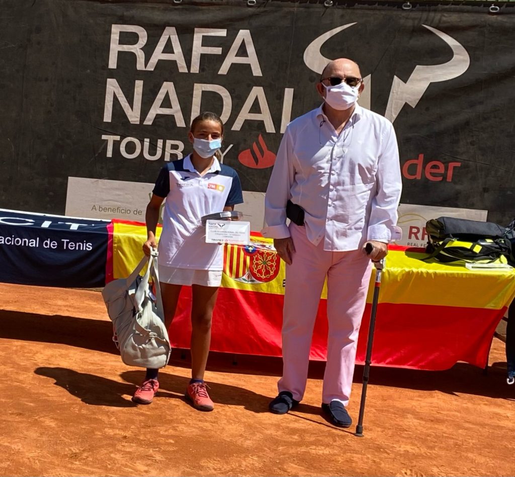Charo Esquiva gana el circuito Rafa Nadal Tour de Madrid.