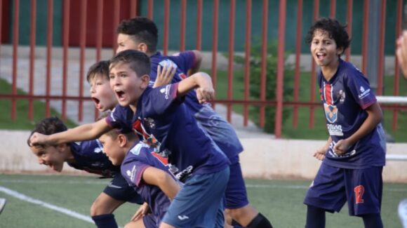 🏆El equipo alevín 2011 y Benjamin 2012 del Club Promesas, CAMPEONES de la primera edición SUMMER CUP COSTA BLANCA de Elche.👏🏻👏🏻 🏆El equipo alevín 2011 y Benjamin 2012 del Club Promesas, CAMPEONES de la primera edición SUMMER CUP COSTA BLANCA de Elche.👏🏻👏🏻