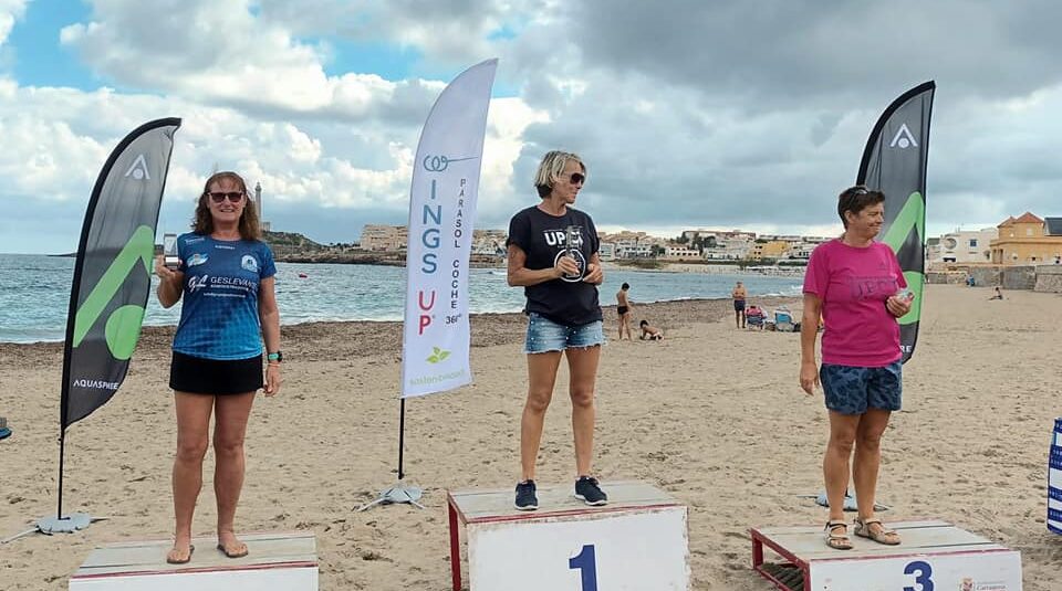 (Español) Vicki Connolly subcampeona en la travesía Cabo de Palos, en Cartagena. (Español) Vicki Connolly subcampeona en la travesía Cabo de Palos, en Cartagena.