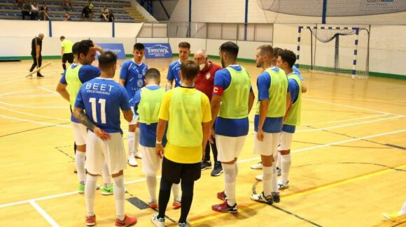 (Español) El Club de Fútbol Sala UD Torrevieja cae por 0-5 frente al Castalla (Español) El Club de Fútbol Sala UD Torrevieja cae por 0-5 frente al Castalla