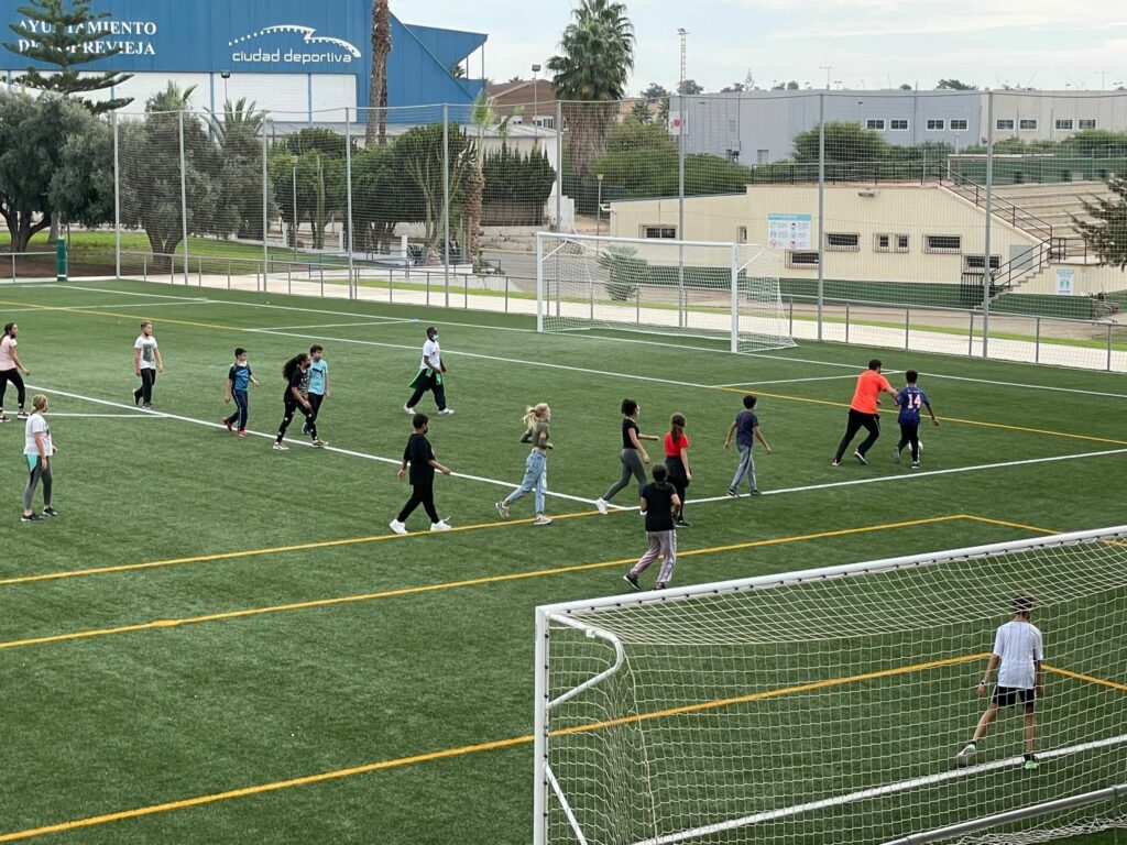 Alumnos del CEIP Amanecer visitan las instalaciones de la Ciudad Deportiva