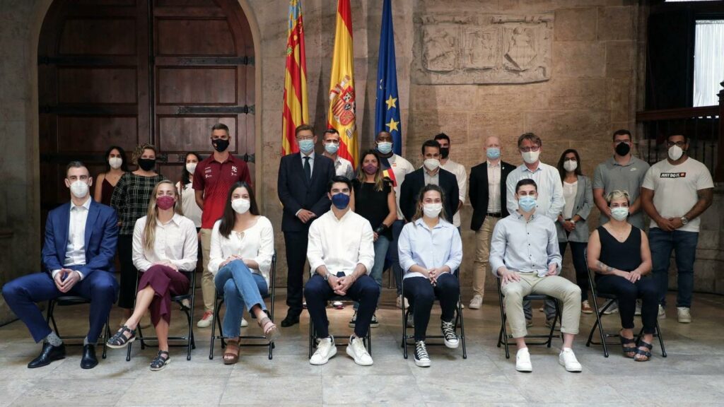 XIMO PUIG RECIBE A LOS DEPORTISTAS OLÍMPICOS DE LA COMUNIDAD VALENCIANA, EN EL PALAU DE LA GENERALITAT