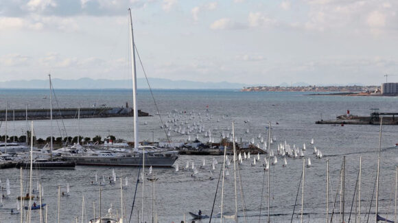 (Español) ⛵️ÉXITO DE INSCRIPCIÓN EN EL 14º TROFEO EUROMARINA OPTIMIST TORREVIEJA 2022 QUE CUELGA EL CARTEL DE COMPLETO (Español) ⛵️ÉXITO DE INSCRIPCIÓN EN EL 14º TROFEO EUROMARINA OPTIMIST TORREVIEJA 2022 QUE CUELGA EL CARTEL DE COMPLETO