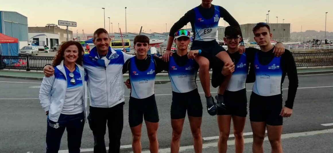 REMEROS DEL RCNT QUEDAN PRIMEROS EN C4X CADETE MASCULINO Y VETERANA FENENINA, EN EL GRAN PREMIO DE REMO DE MAR LIGA NACIONAL. REMEROS DEL RCNT QUEDAN PRIMEROS EN C4X CADETE MASCULINO Y VETERANA FENENINA, EN EL GRAN PREMIO DE REMO DE MAR LIGA NACIONAL.