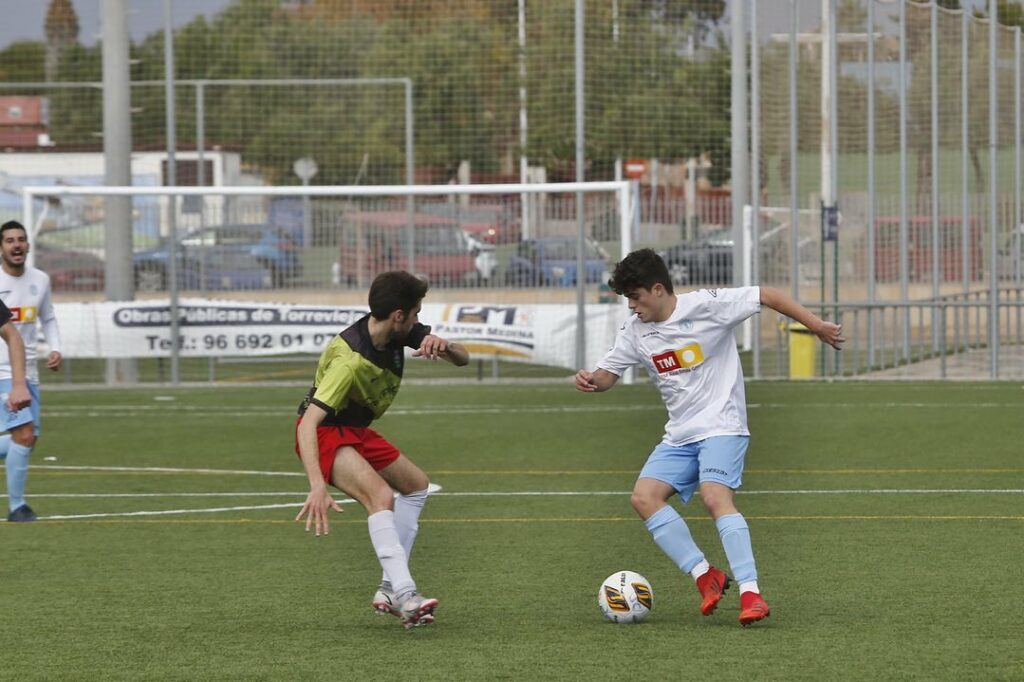 EL SC TORREVIEJA GANA AL ALGUEÑA POR 4-2