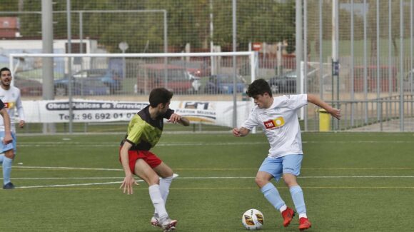 (Español) EL SC TORREVIEJA GANA AL ALGUEÑA POR 4-2 (Español) EL SC TORREVIEJA GANA AL ALGUEÑA POR 4-2