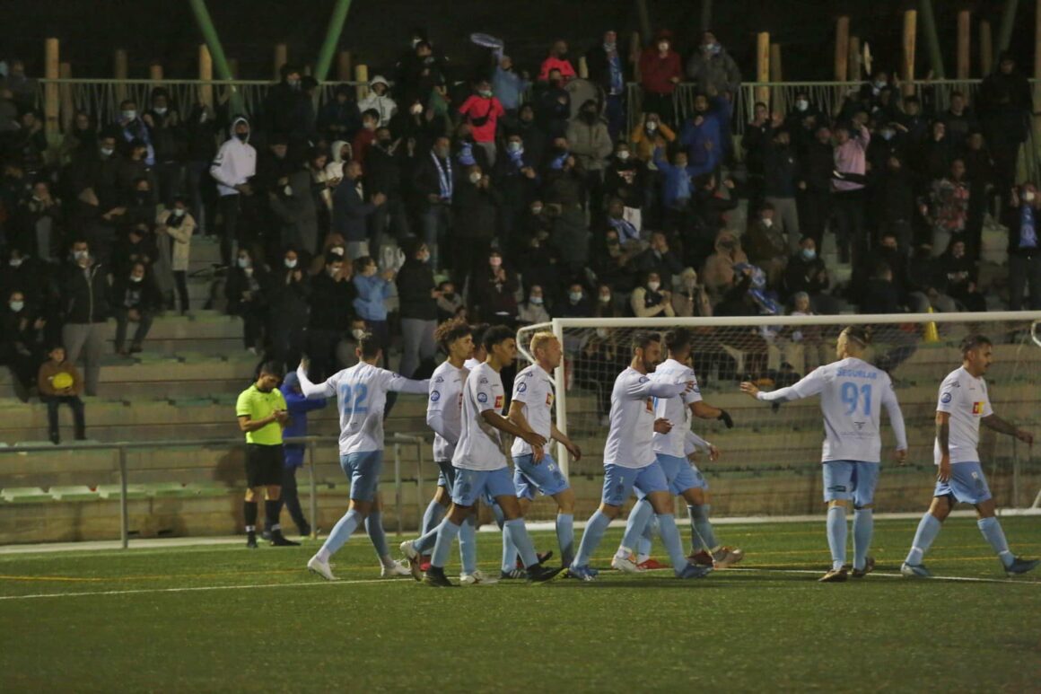 EL SC TORREVIEJA CF CAE EN LA NOSTRA COPA, EN LA TANDA DE PENALTIS.