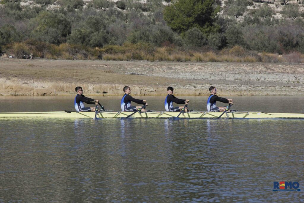 EXCELENTES RESULTADOS PARA LOS EQUIPOS DEL RCN TORREVIEJA, EN LA I REGATA DE PROMOCIÓN REMO OLÍMPICO.