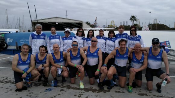 (Español) 👉🏻EL EQUIPO DE REMO VETERANO MEDALLA DE 🥈PLATA EN LA VI REGATA LIGA SUMA BANCO FIJO LLAUT EN VALENCIA