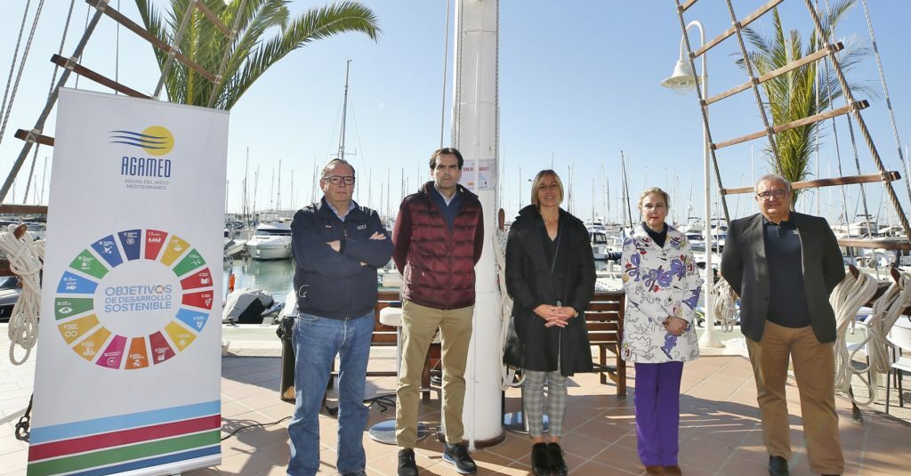 EL RCN TORREVIEJA Y AGAMED FIRMAN UN CONVENIO PARA APOYAR EL DEPORTE NÁUTICO ADAPTADO EL RCN TORREVIEJA Y AGAMED FIRMAN UN CONVENIO PARA APOYAR EL DEPORTE NÁUTICO ADAPTADO