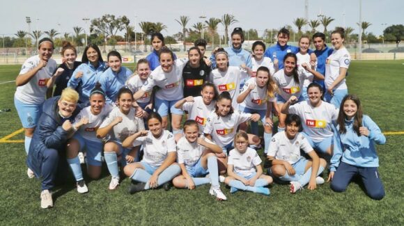(Español) EL EQUIPO FEMENINO DEL SC TORREVIEJA CF GANA POR 5-2 EL BONAVISTA CF B.