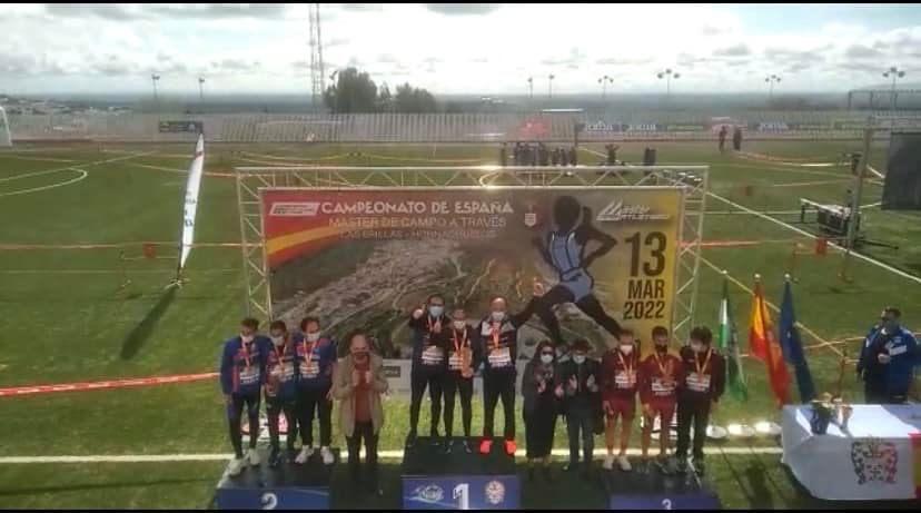 ATLETAS DEL CA PUERTO TORREVIEJA SE PROCLAMAN CAMPEONES DE ESPAÑA CROSS MÁSTER ATLETAS DEL CA PUERTO TORREVIEJA SE PROCLAMAN CAMPEONES DE ESPAÑA CROSS MÁSTER