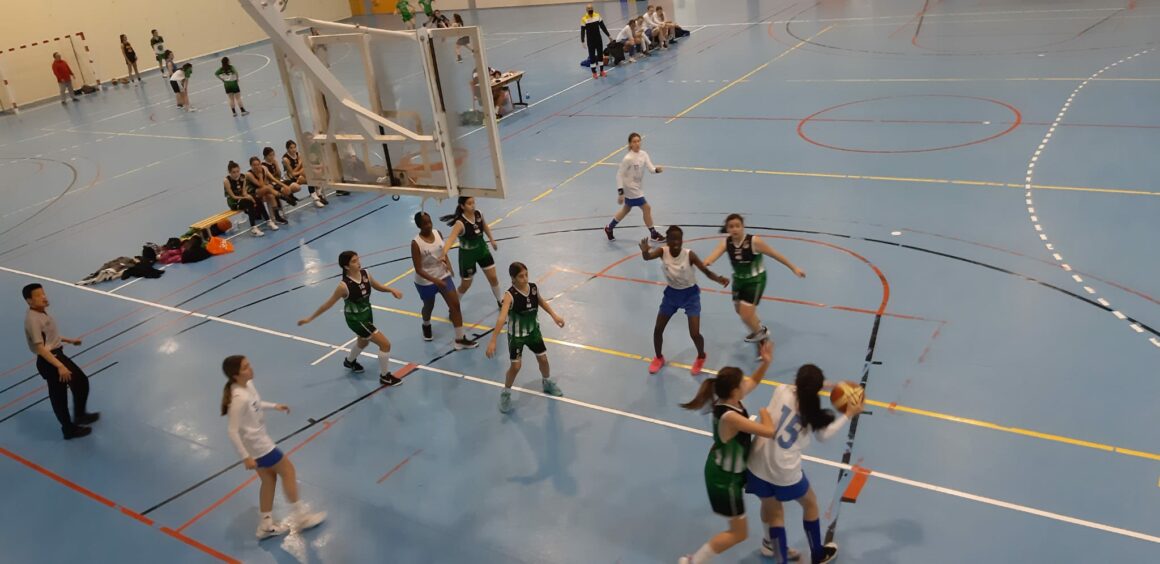 EL EQUIPO INFANTIL FEMENINO DE LA EDM DE BALONCESTO GANA AL CB ILICITANO POR 24-52
