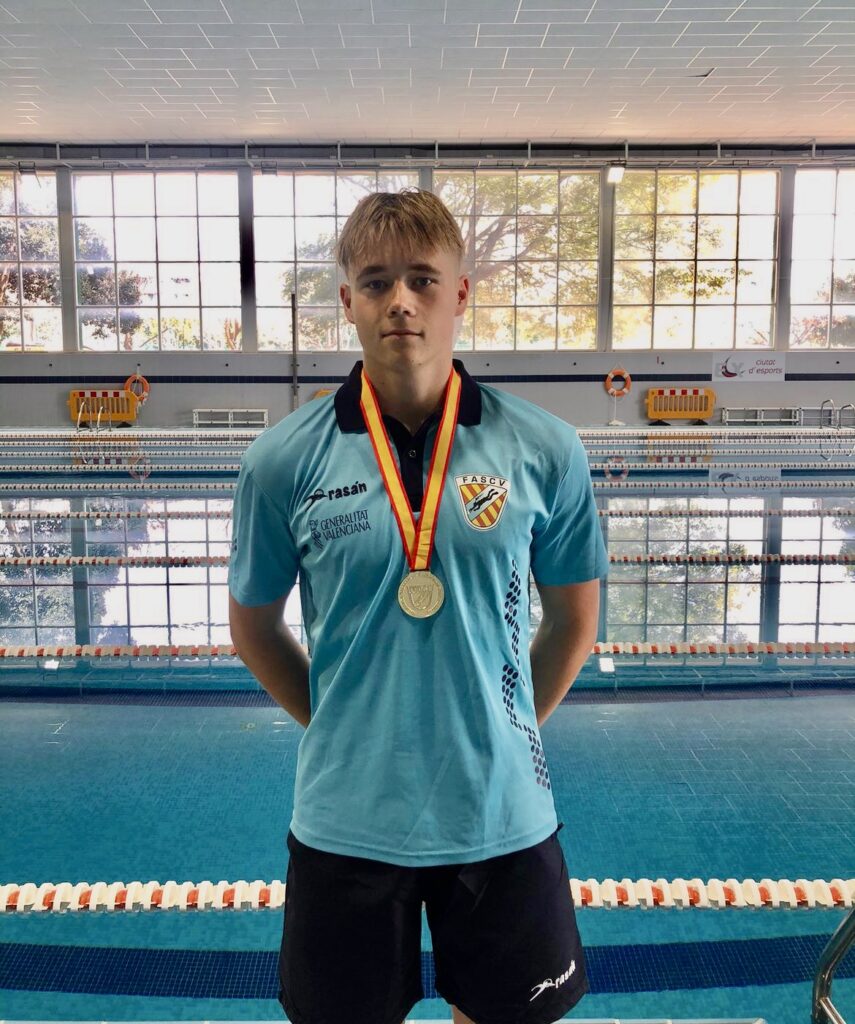 🏊🏻‍♂️Artem Nikolaev, 🥇CAMPEÓN DE 🇪🇸ESPAÑA ABSOLUTO de natación con aletas!!🇪🇸