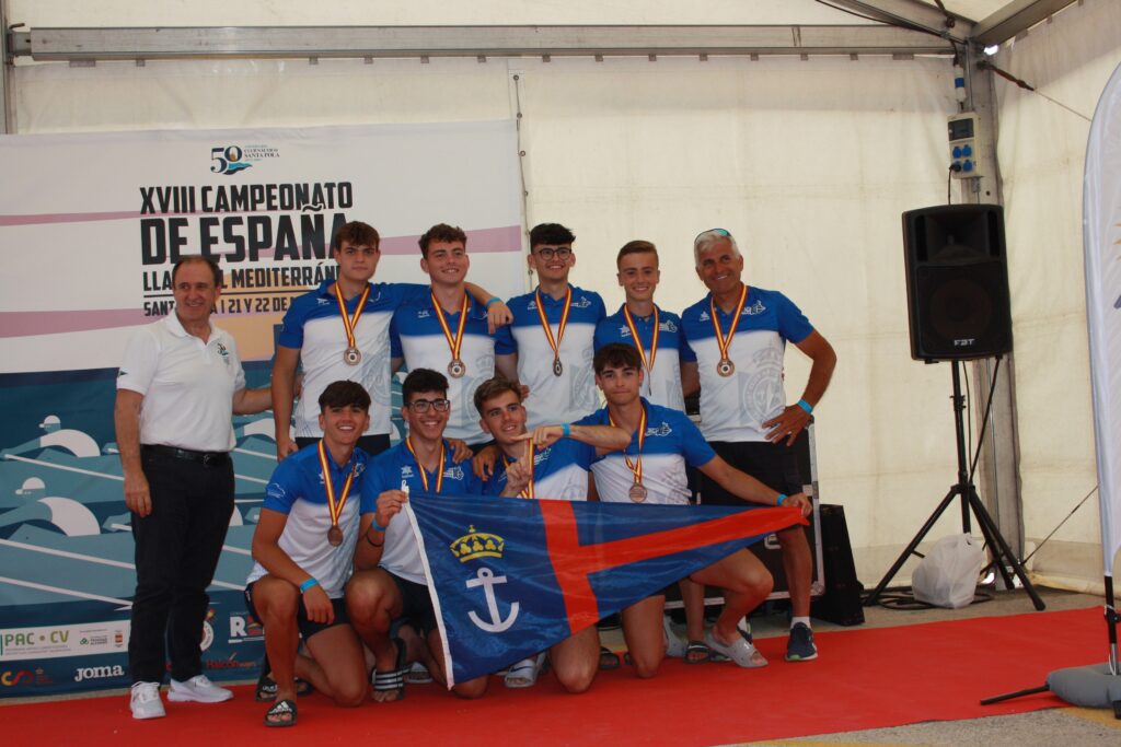 🥉El RCNT consigue el bronce en los juveniles masculinos en el XVIII Campeonato de España de Llaut en Santa Pola