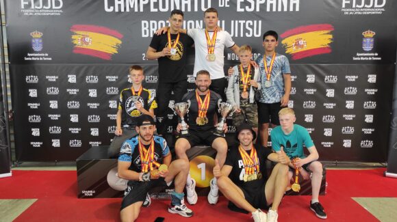 (Español) Grandes resultados del MANO A MANO torrevieja en el CAMPEONATO DE ESPAÑA BRAZILIAN JIU JITSU DE LA FIJJD en SALAMANCA