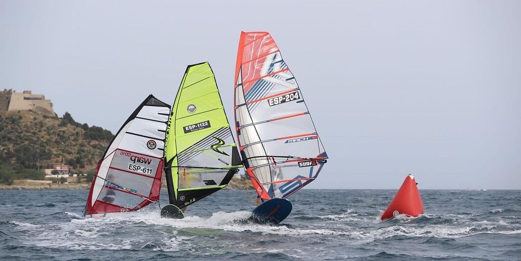 (Español) 🥇ILYA STEPANOV ORO EN SUB-17 Y 5º EN LA GENERAL EN EL CAMPEONATO DE ESPAÑA DE FUNBOARD Y FOIL SLALOM
