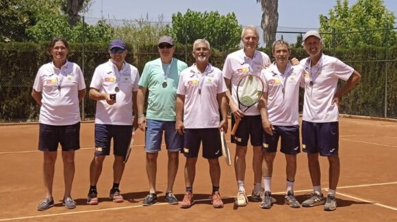 (Español) 🏆VETERANOS +55 del Club de Tenis Torrevieja, CAMPEÓN AUTONÓMICO!👌🏻✌🏻🔝 (Español) 🏆VETERANOS +55 del Club de Tenis Torrevieja, CAMPEÓN AUTONÓMICO!👌🏻✌🏻🔝