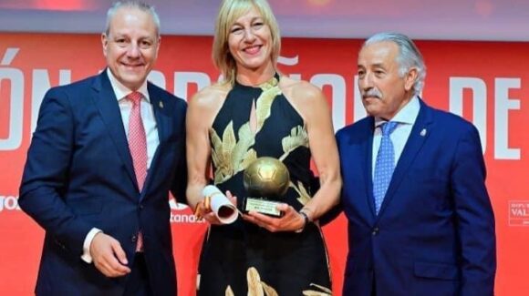 (Español) RFEBM🇪🇸 RECONOCIMIENTO EN LOS PREMIOS NACIONALES 2022 PARA TORREVIEJA