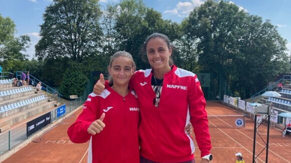 (Español) 👉🏻Charo Esquiva del Club de tenis Torrevieja semifinalista del campeonato de Europa infantil de tenis🔝🇪🇺