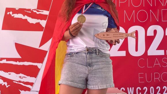 (Español) ⛵️Ascensión Roca de Togores Medalla de 🥉bronce en el Campeonato del Mundo Clase Europa Femenino (Español) ⛵️Ascensión Roca de Togores Medalla de 🥉bronce en el Campeonato del Mundo Clase Europa Femenino