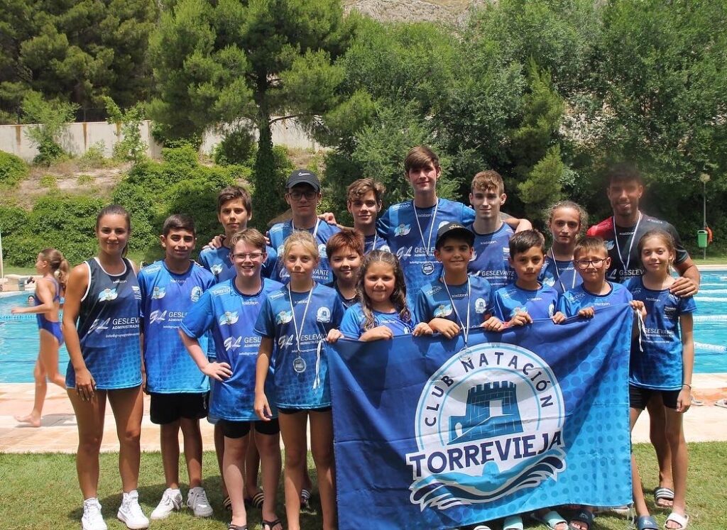 Buenos resultados del 👉🏻El club natación Torrevieja en el 📍Trofeo Ciudad de Villena