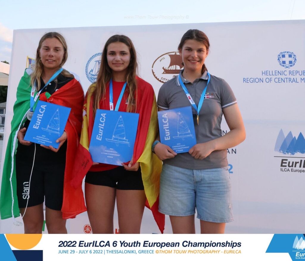 🥇Adriana Castro Oro en Sub17 y 8ª en la general Sub19 en el Campeonato Europeo Junior de ILCA 6