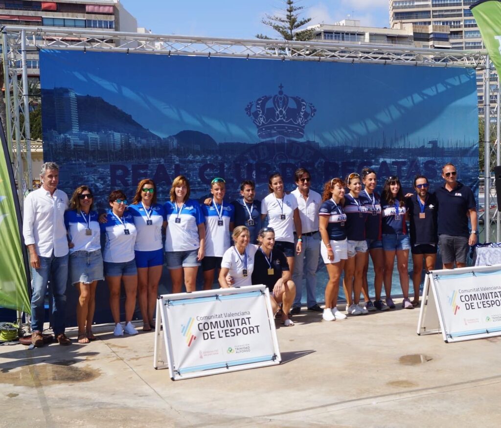 El EQUIPO DE REMO DE MAR DEL RCNT CONSIGUE CINCO 🥇OROS, CINCO 🥈PLATAS Y TRES 🥉BRONCES EN EL CAMPEONATO AUTONÓMICO.