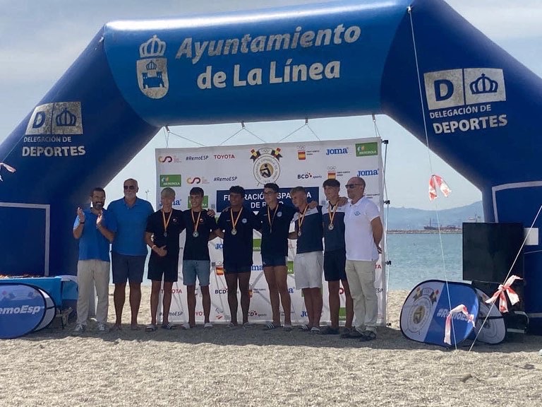 (Español) 👉🏻Grandes resultados del equipo Cadete de la Escuela Municipal de Remo en el Campeonato de España🇪🇸