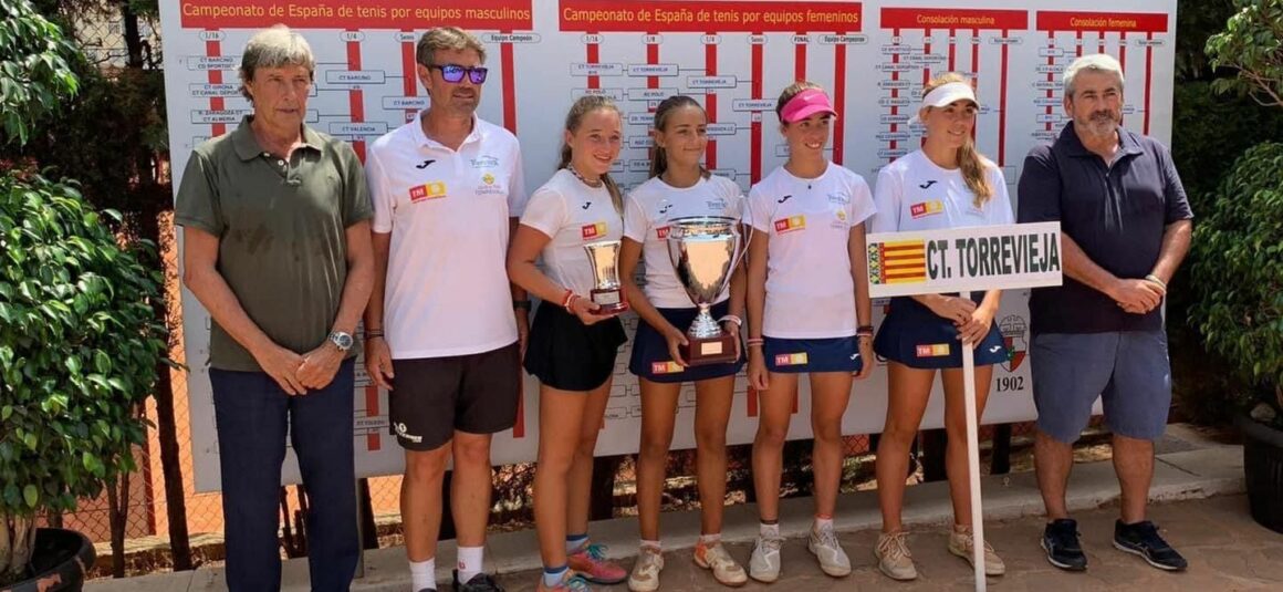 (Español) El equipo infantil femenino del Club de Tenis Torrevieja se ha proclamado Campeón de España