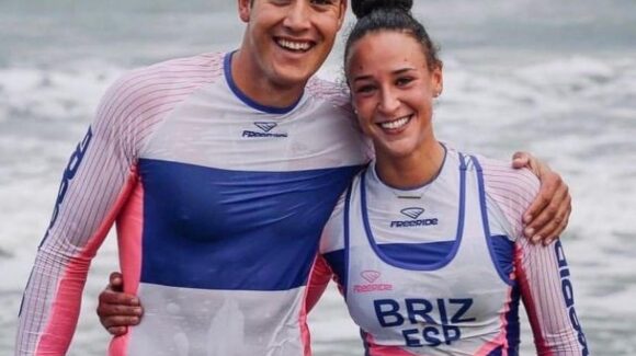 (Español) 🚣‍♀️El torrevejense Ander Martín Domingo y Esther Briz… ¡🌏CAMPEONES DEL MUNDO🌏! en el Mundial absoluto de Remo de mar