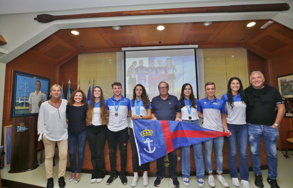 🌏Recibimiento a los Campeones del Mundo de remo de mar Beach Sprint