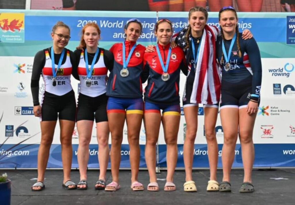 PAULA BLANCA ESPINOSA Y MIRANDA TORRES PUJANTE 🥇CAMPEONAS DEL MUNDO🌏 DE REMO DE MAR BEACH SPRINT👏🏻👏🏻👏🏻