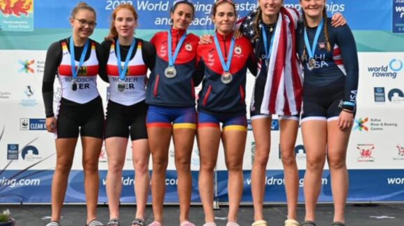 (Español) PAULA BLANCA ESPINOSA Y MIRANDA TORRES PUJANTE 🥇CAMPEONAS DEL MUNDO🌏 DE REMO DE MAR BEACH SPRINT👏🏻👏🏻👏🏻