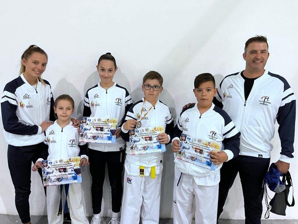 👉🏻 El Club Taekowndo Torrevieja da por inaugurada la temporada 2022-2023 con muy buenos resultados!!👏🏻