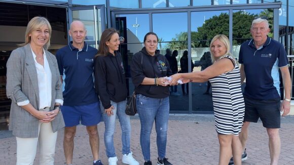 (Español) ⚽️El I Torneo de Walking Football Ciudad de Torrevieja recauda 580€ para la asociación Donaciones Torrevieja y alrededores. (Español) ⚽️El I Torneo de Walking Football Ciudad de Torrevieja recauda 580€ para la asociación Donaciones Torrevieja y alrededores.