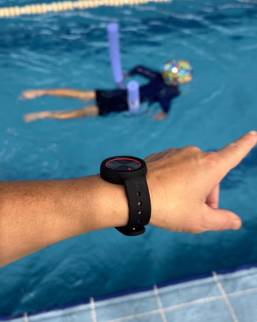 🏊🏻‍♀️Ven  a disfrutar de la PISCINA INTELIGENTE de Torrevieja!💻💦