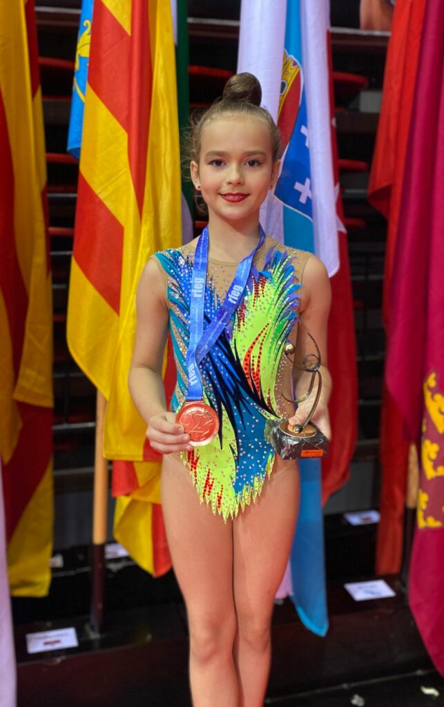 🤸🏻‍♂️ANNA STIAZHKOVA DEL CGR TORREVIEJA TERCERA DE ESPAÑA 🥉