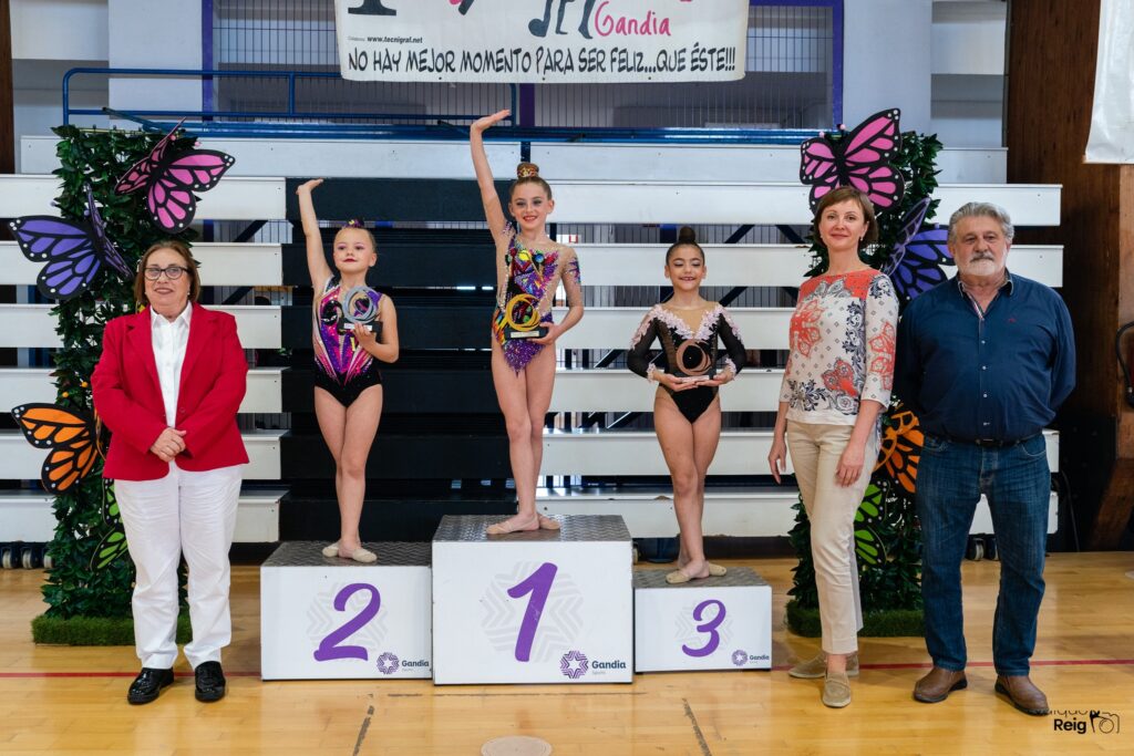 🤸‍♀️🥇LA GIMNASTA TORREVEJENSE LUCÍA QUESADA GUILLEN, CAMPEONA AUTONÓMICA BASE INDIVIDUAL👏🏻