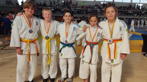 (Español) 🥇🥇🥇🥇🥈🥉6 MEDALLAS PARA EL JUDO CLUB NOZOMI EN VILA REAL (Español) 🥇🥇🥇🥇🥈🥉6 MEDALLAS PARA EL JUDO CLUB NOZOMI EN VILA REAL