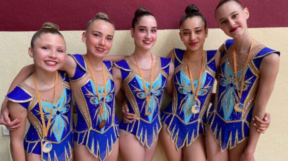 (Español) 🏆 El equipo Cadete del Club Gimnasia Rítmica Torrevieja se proclamó campeón, en el Torneo Nacional de Aspe. (Español) 🏆 El equipo Cadete del Club Gimnasia Rítmica Torrevieja se proclamó campeón, en el Torneo Nacional de Aspe.