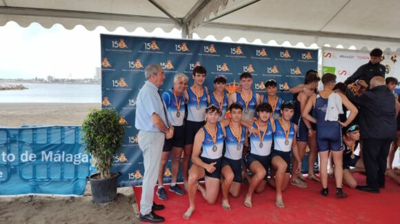 (Español) 🥈PLATA PARAEL EQUIPO JUVENIL MASCULINO EN EL CAMPEONATO DE ESPAÑA DE BANCO FIJO EN MÁLAGA🚣♂️ (Español) 🥈PLATA PARAEL EQUIPO JUVENIL MASCULINO EN EL CAMPEONATO DE ESPAÑA DE BANCO FIJO EN MÁLAGA🚣♂️