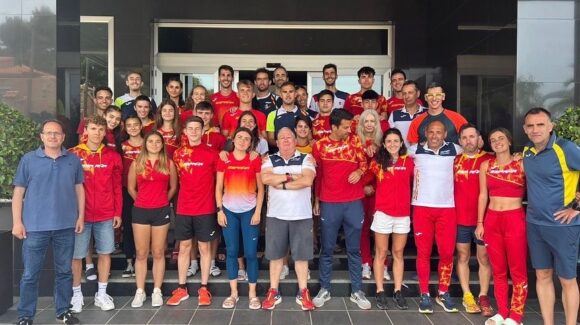 (Español) 🏃‍♂️🏃‍♀️TORREVIEJA ACOGE EL TRAINING CAMP DEL EQUIPO NACIONAL DE MARCHA PARA PREPARAR EL 🇪🇺CAMPEONATO DE EUROPA MARCHA POR EQUIPOS 2023