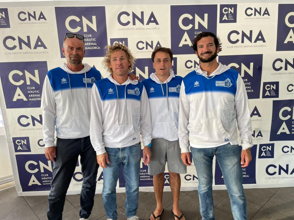 EL REAL CLUB NÁUTICO TORREVIEJA PRIMER PUESTO DE LA CLASIFICACIÓN A MITAD DE LA LIGA ESPAÑOLA DE VELA DE CLUBES NÁUTICOS