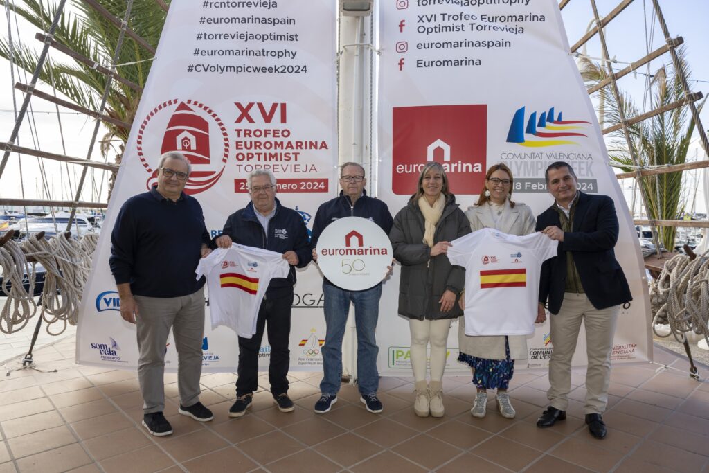 ⛵️LA EUROMARINA OPTIMIST TORREVIEJA 2024 YA ES TODA UNA REALIDAD CON SU PUESTA DE LARGO
