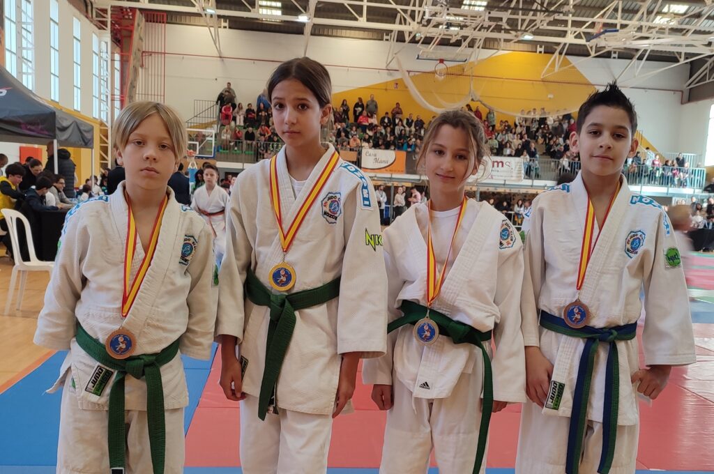 10 MEDALLAS PARA EL JUDO CLUB NOZOMI EN NULES(CASTELLÓN)