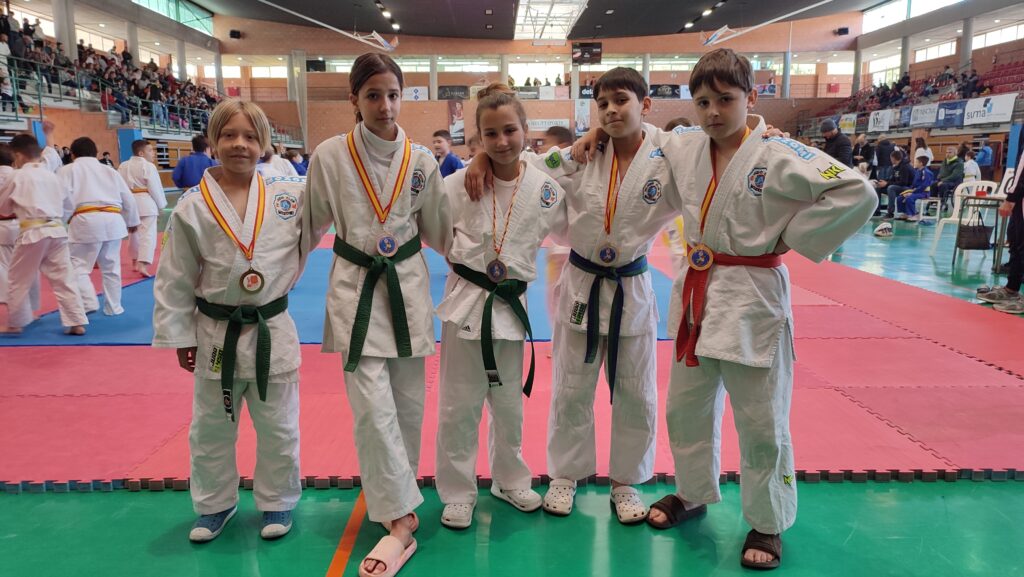 9 MEDALLAS PARA EL JUDO CLUB NOZOMI EN JÁVEA