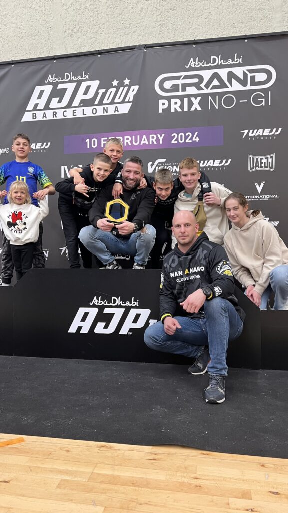 10 Medallas en la modalidad de Brazilian JIU-JITSU, NOGI & KIDS  para el club mano a mano.